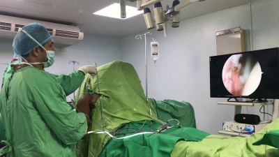 Cirug&iacute;a Artrosc&oacute;pica - Dr. Alm&aacute;nzar y Dr. Luis Bencosme