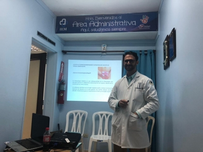 Charla educativa acerca del tema de rejuvenecimiento y embellecimiento vaginal