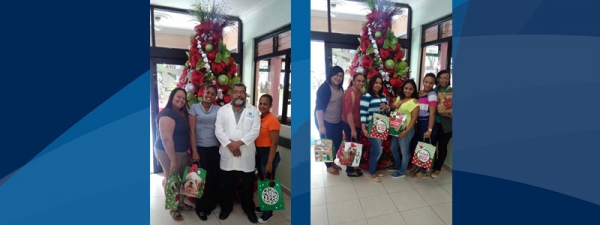 Entrega de obsequios navide&ntilde;os en Diciembre.