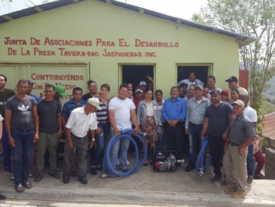 IEM entrega bomba de agua a vivero Jaspa de Bao